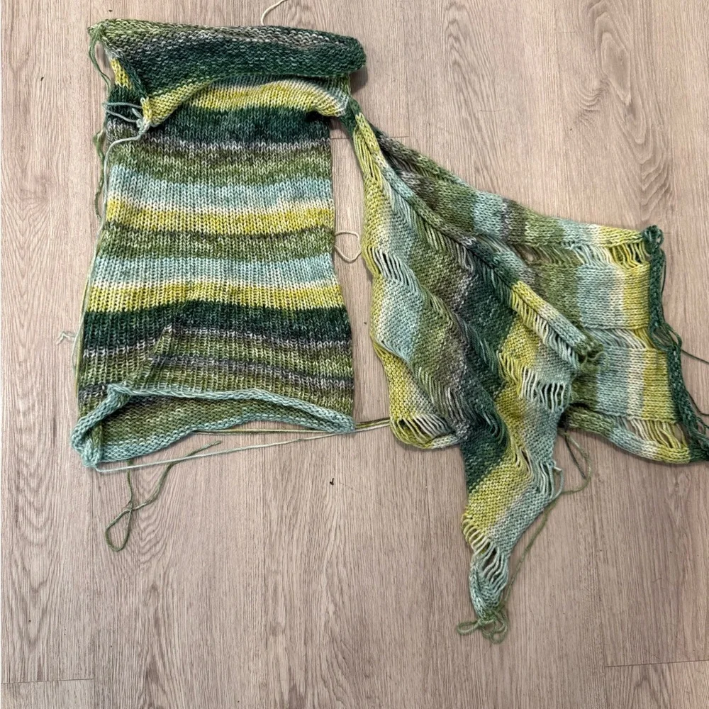 Handmade Knitted Set - Picture 4 of 8